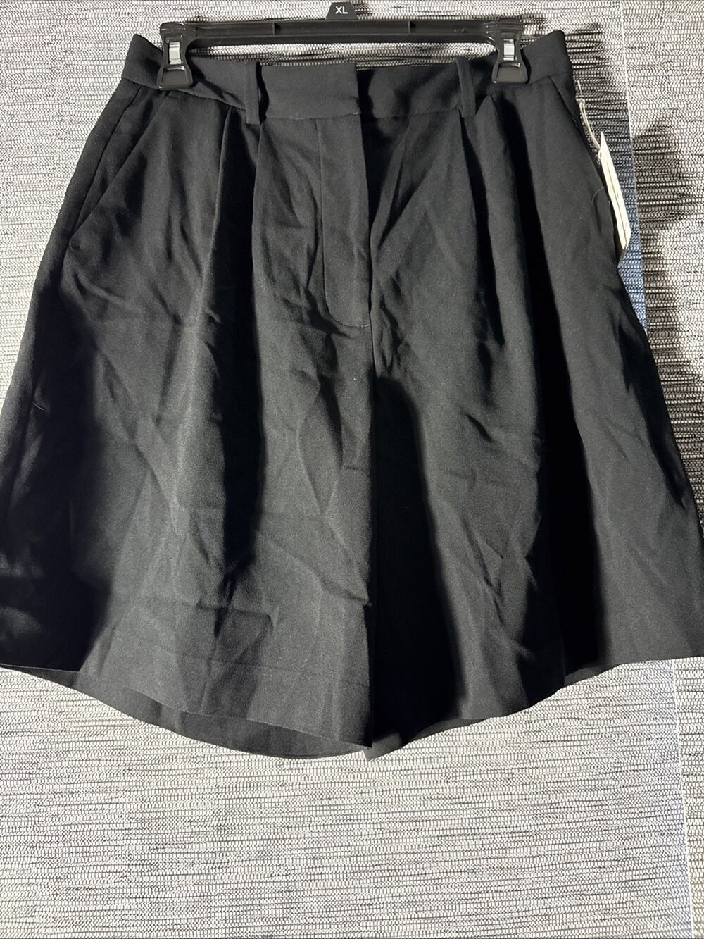 Nordstrom Pleat Front Trouser Shorts, Black, Size 8